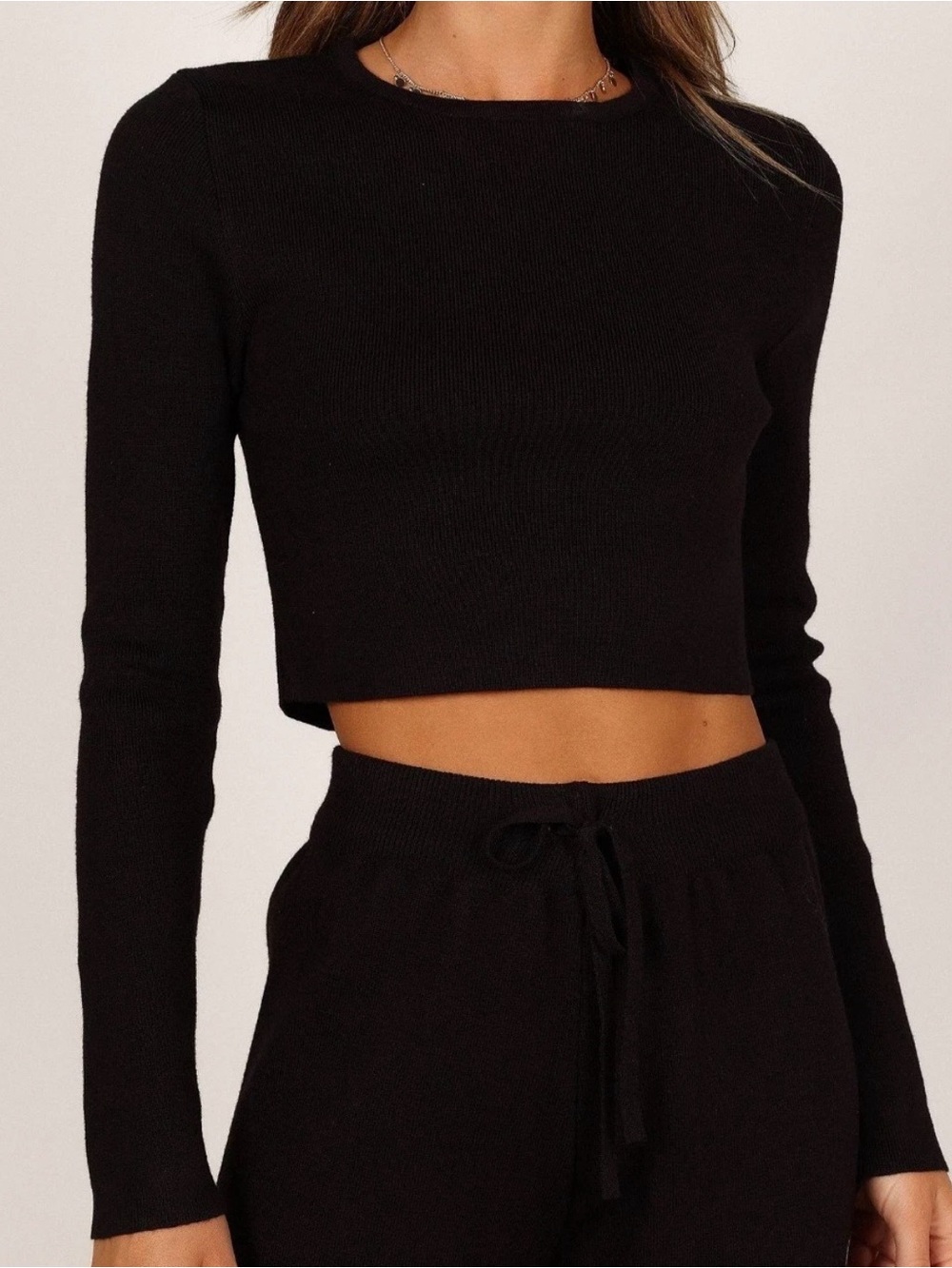#39 NWT Petal & Pup Black Ribbed Crewneck Crop Top Size M/L